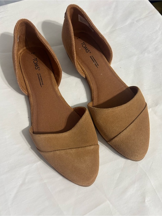 Toms Shoes - TOMS Tan Suede D'Orsay Pointed Flats